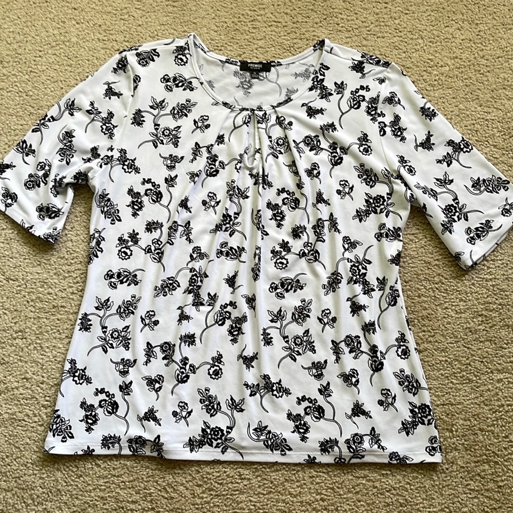 Black and white top